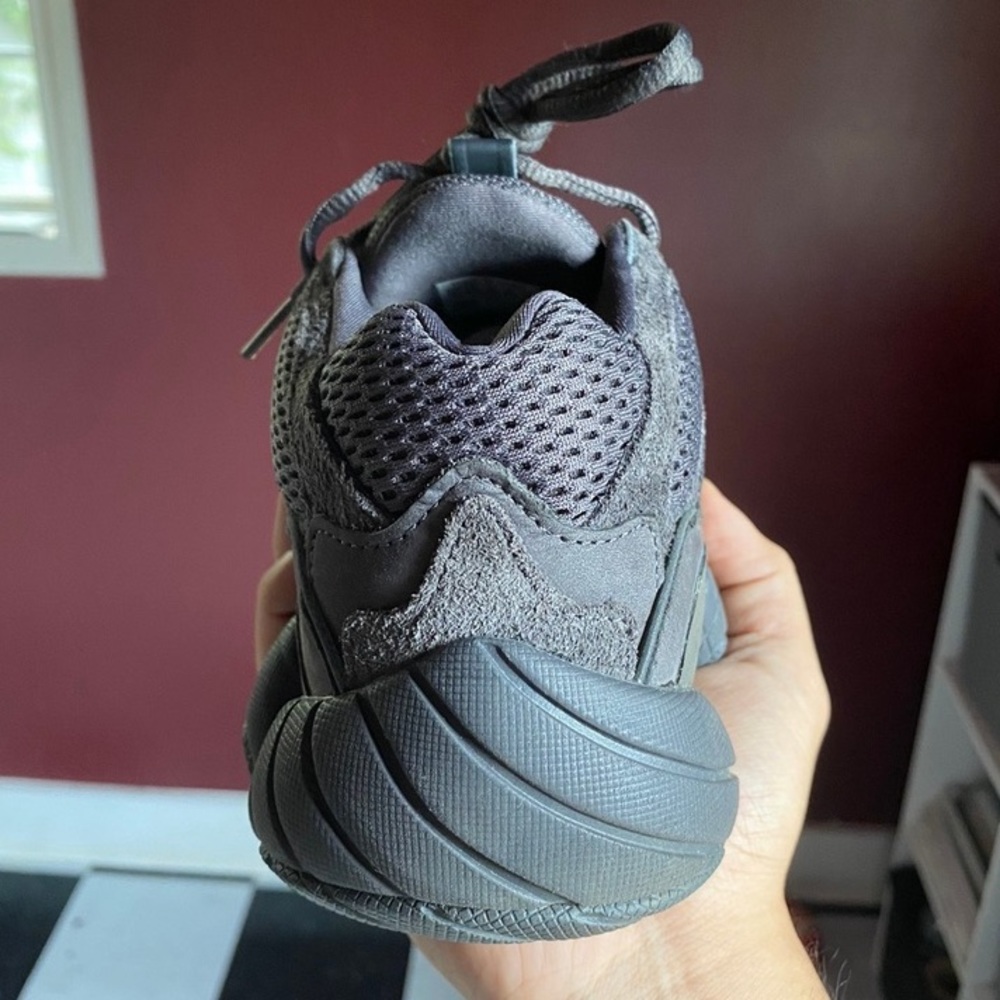 📦SOLD📦 ADIDAS YEEZY BOOST 500 “UTILITY BLACK” - Picture 4 of 10